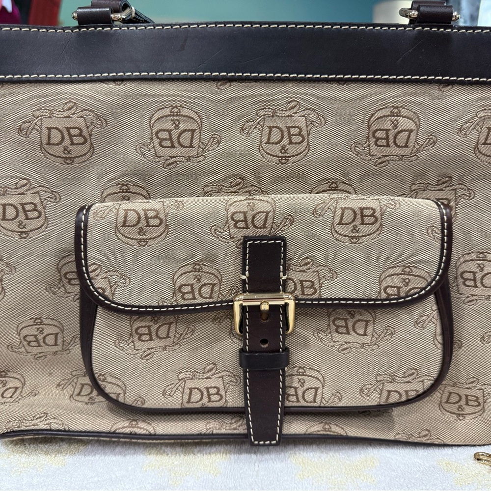 Dooney & Bourke‎ Signature Canvas tote with make up pouch, key ring, smal…